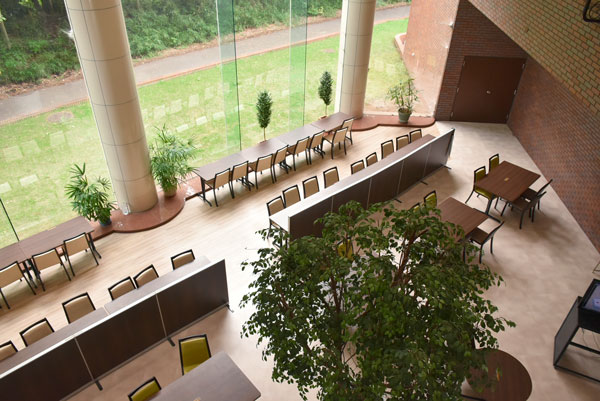 川越東高校　図書館